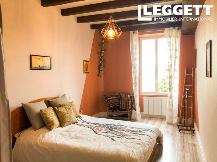 Image No.10-4 Bed House for sale