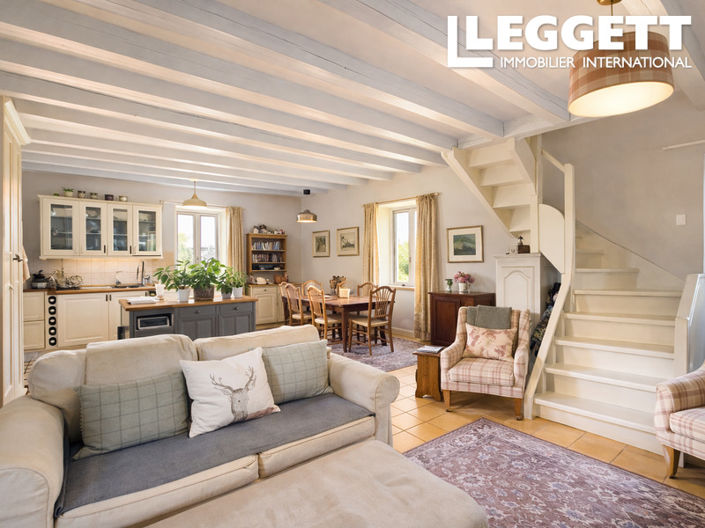 Image No.5-6 Bed House for sale