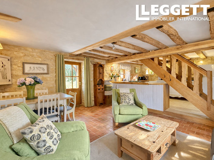 Image No.8-6 Bed House for sale