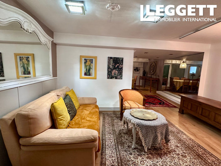 Image No.3-4 Bed House for sale