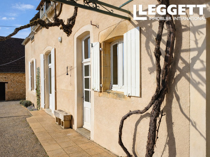 Image No.2-4 Bed House for sale