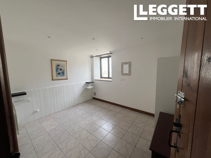 Image No.9-4 Bed House for sale