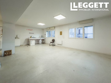 ahr0chm6ly9jzg4uagvzdglhlmltbw8vaw1hz2uvvevom