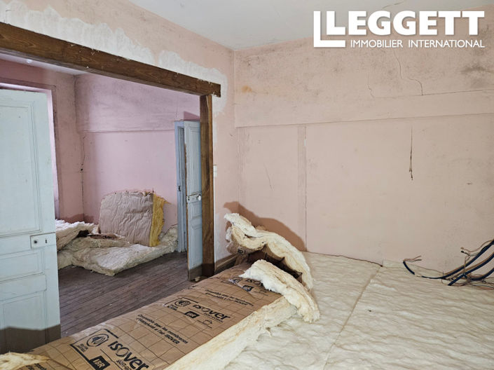 Image No.10-1 Bed House for sale