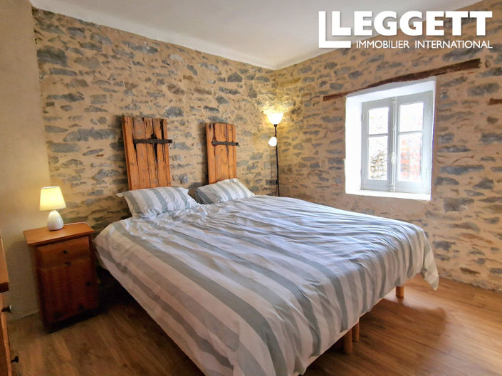 Image No.4-2 Bed House for sale
