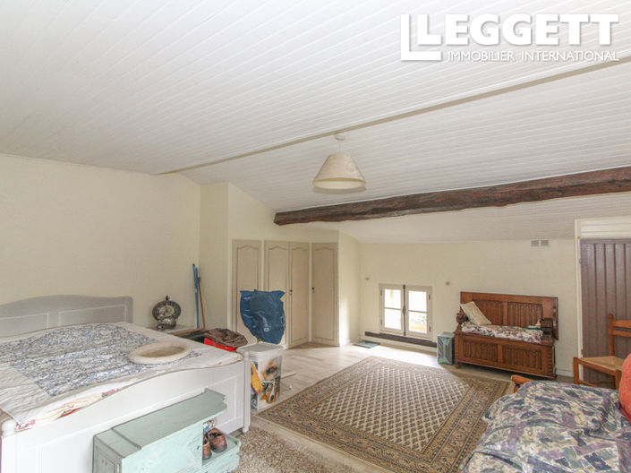 Image No.10-5 Bed House for sale