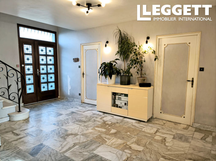 Image No.2-4 Bed House for sale