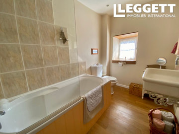 ahr0chm6ly9jzg4uagvzdglhlmltbw8vaw1hz2uvvevom