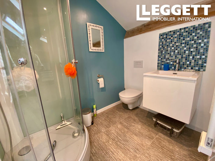 Image No.9-3 Bed House for sale