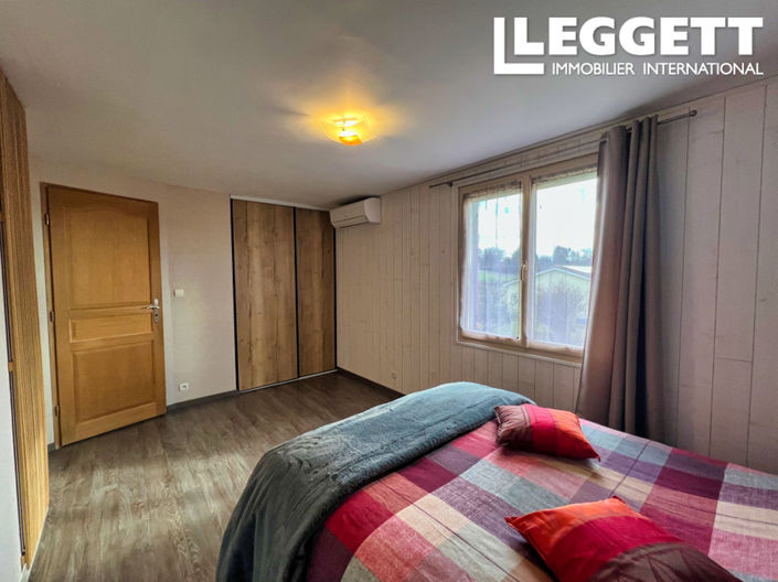 Image No.9-4 Bed House for sale