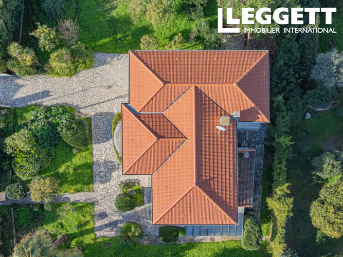 Image No.2-4 Bed House for sale