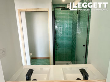 ahr0chm6ly9jzg4uagvzdglhlmltbw8vaw1hz2uvvevom