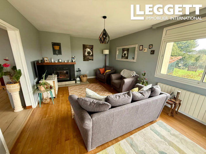 Image No.4-6 Bed House for sale