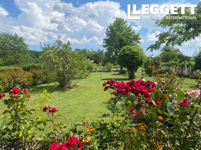 Image No.9-6 Bed House for sale