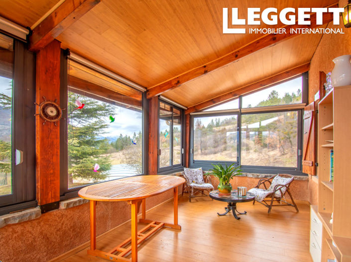 Image No.8-4 Bed House for sale