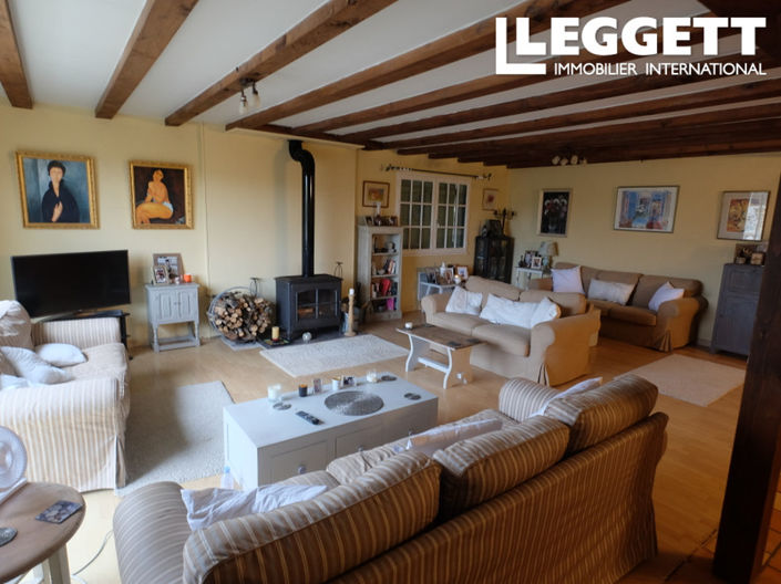 Image No.6-Maison de 9 chambres à vendre à Saint-Hilaire-de-Villefranche