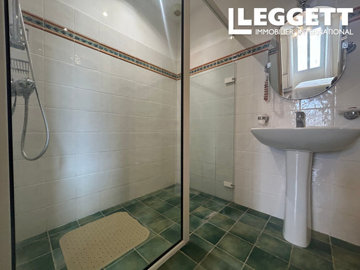 ahr0chm6ly9jzg4uagvzdglhlmltbw8vaw1hz2uvvevom