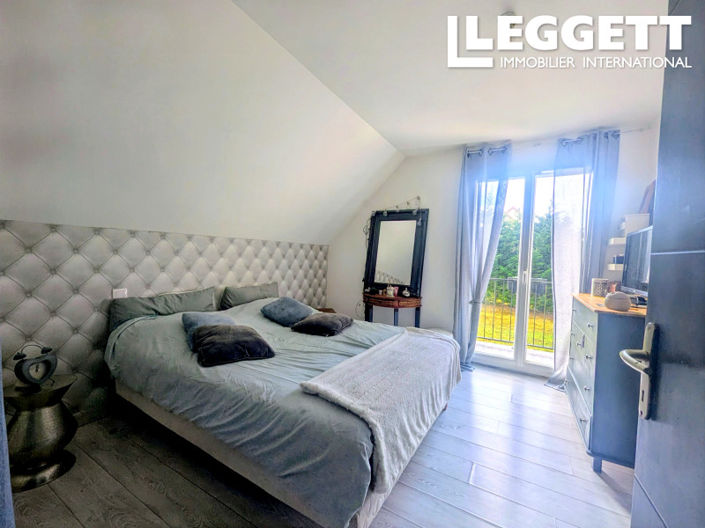 Image No.10-4 Bed House for sale