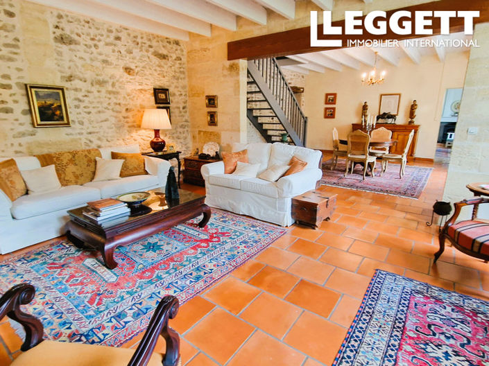 Image No.2-5 Bed House for sale