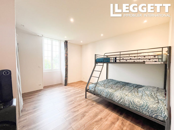 Image No.4-2 Bed House for sale