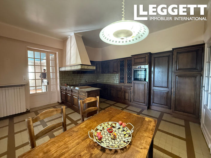 Image No.6-4 Bed House for sale