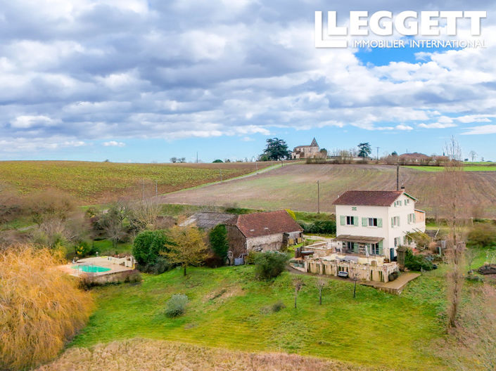 Image No.10-3 Bed House for sale