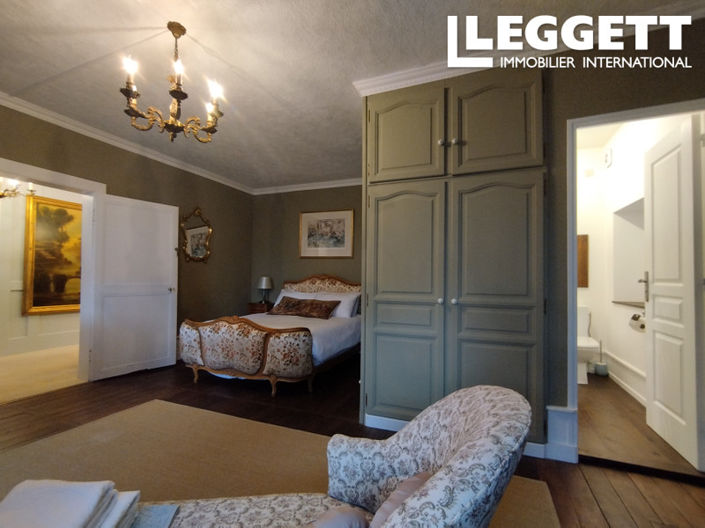 Image No.9-7 Bed House for sale