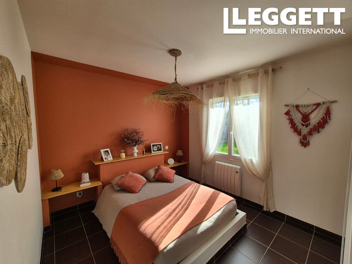 Image No.7-3 Bed House for sale