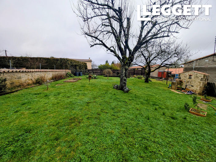 Image No.10-6 Bed House for sale