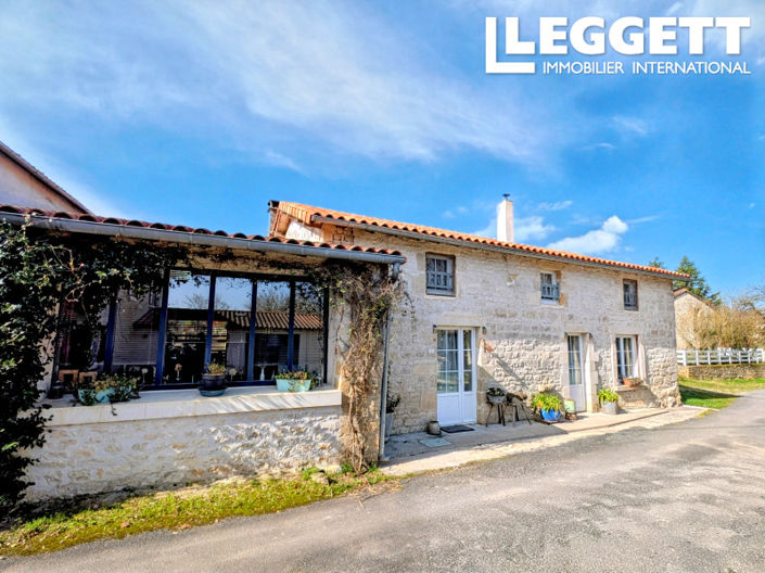 Image No.10-6 Bed House for sale