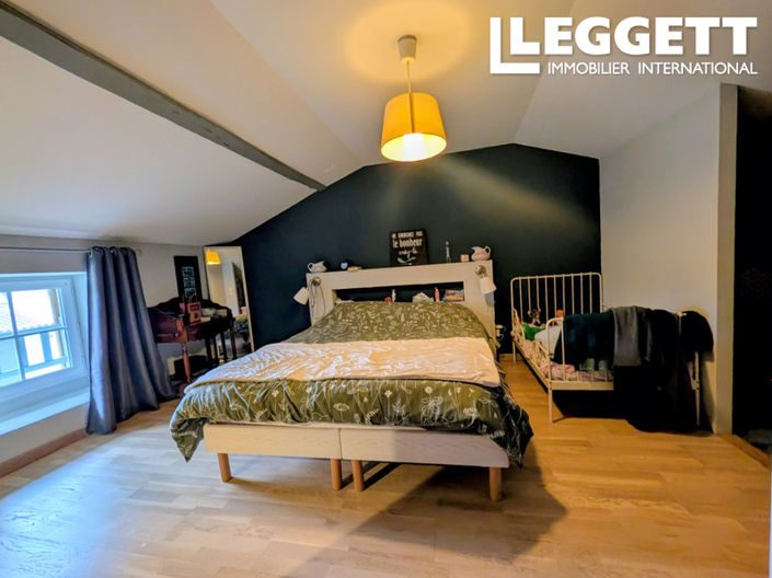 Image No.5-6 Bed House for sale