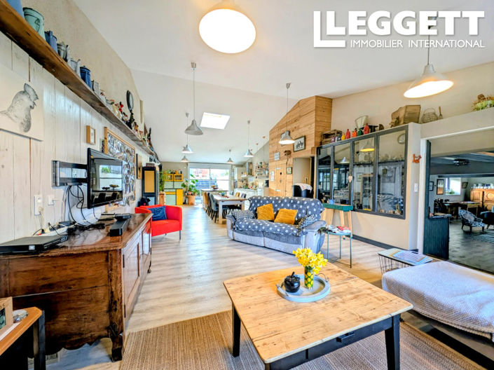 Image No.7-Maison de 6 chambres à vendre à Theil-Rabier