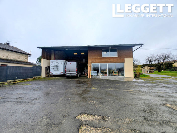 Image No.8-6 Bed House for sale