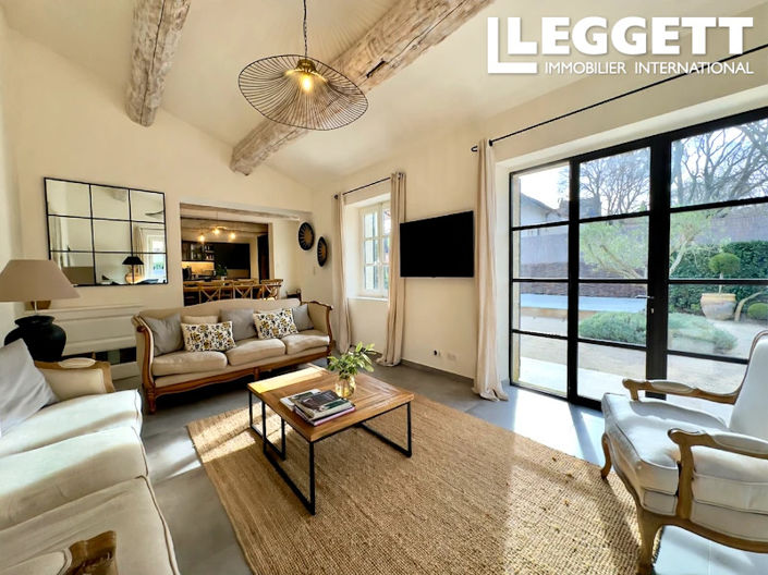 Image No.2-4 Bed House for sale