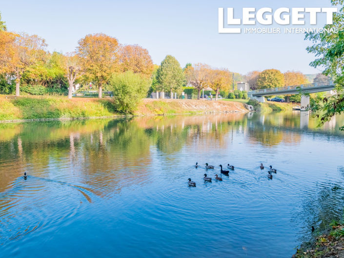 Image No.2-6 Bed House for sale