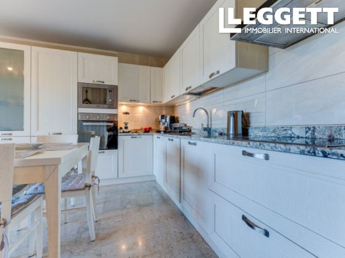 Image No.4-3 Bed Apartment for sale