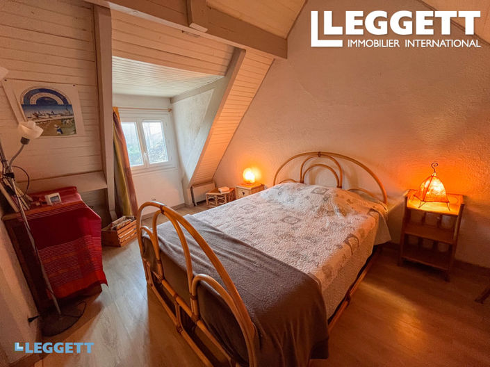 Image No.10-4 Bed House for sale