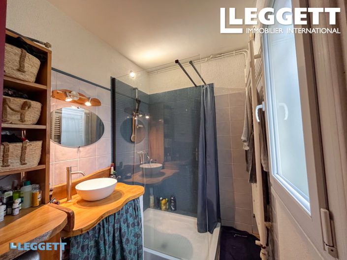 Image No.8-4 Bed House for sale