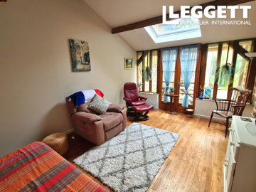 ahr0chm6ly9jzg4uagvzdglhlmltbw8vaw1hz2uvvevom