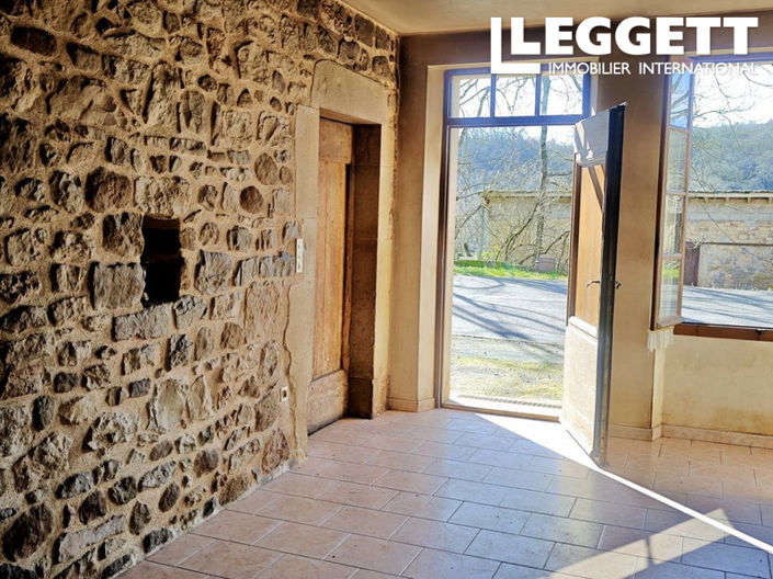 Image No.4-2 Bed House for sale