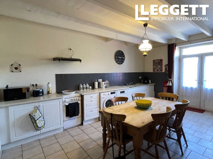 Image No.3-3 Bed House for sale