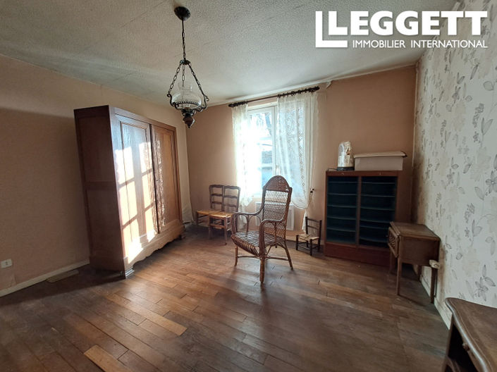 Image No.4-2 Bed House for sale