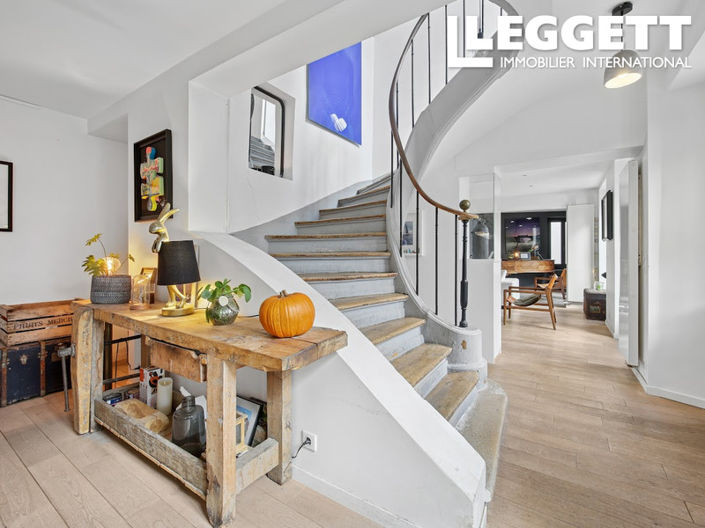 Image No.3-6 Bed House for sale