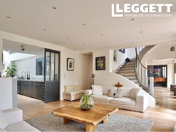 Image No.4-6 Bed House for sale