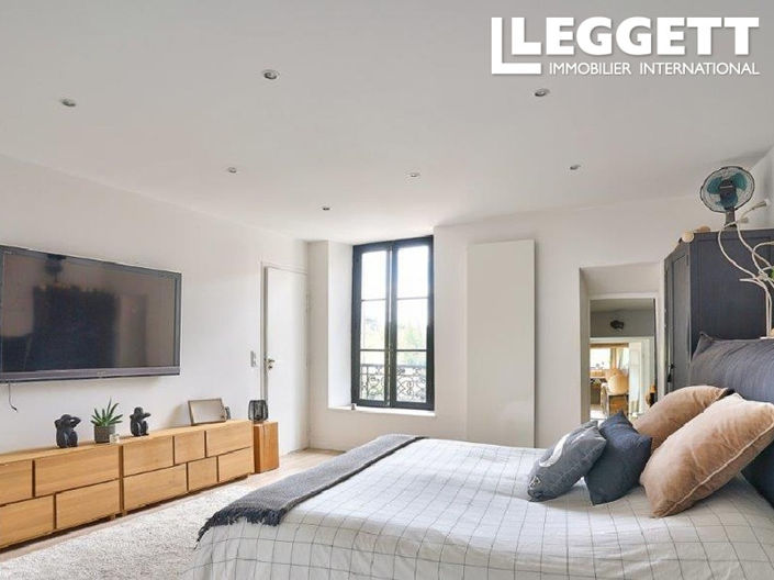 Image No.8-6 Bed House for sale