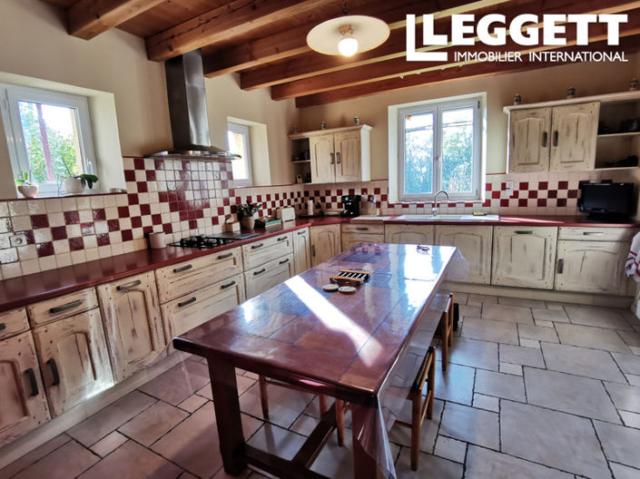 Image No.7-5 Bed House for sale