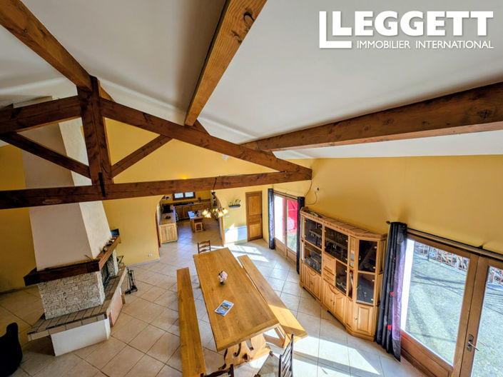 Image No.6-3 Bed House for sale