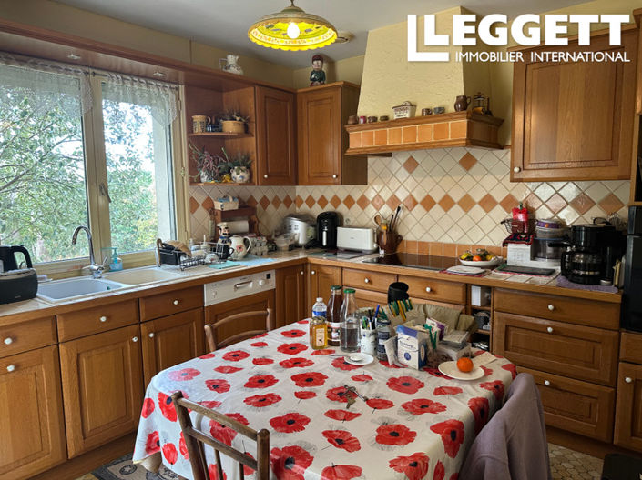 Image No.3-3 Bed House for sale