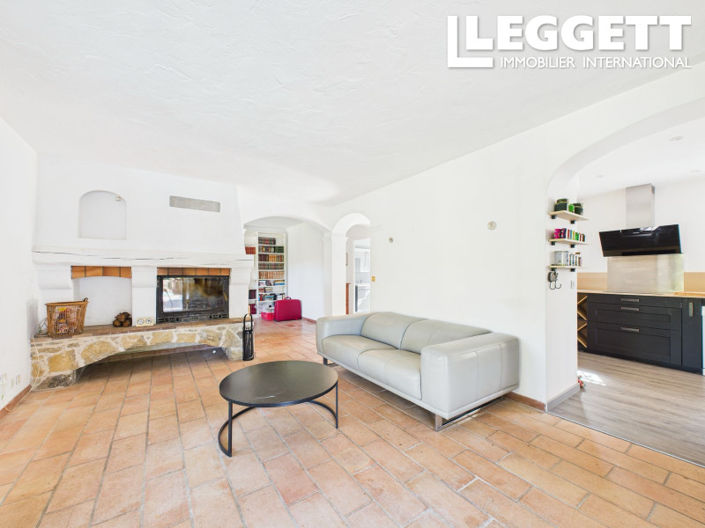 Image No.4-3 Bed House for sale