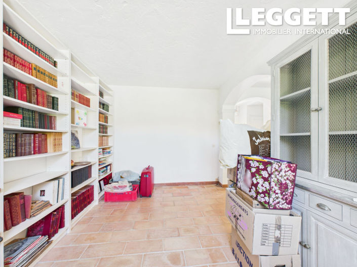 Image No.7-3 Bed House for sale